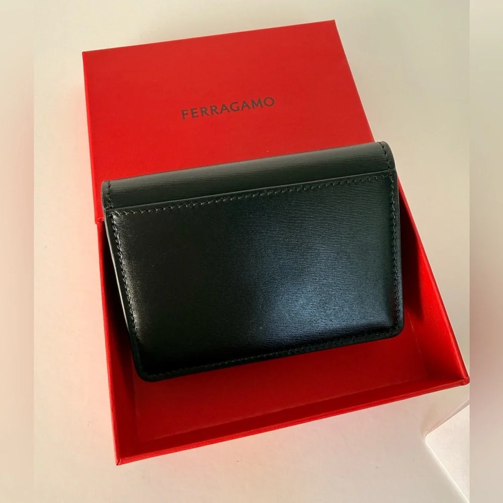 $480 FERRAGAMO Fiamma Leather Card Holder Wallet In Black - LAST ONE LEFT‎